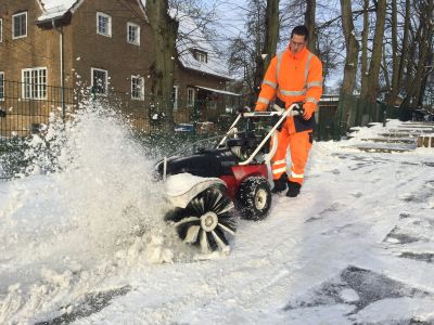 Glättebekämpfung Winterdienst