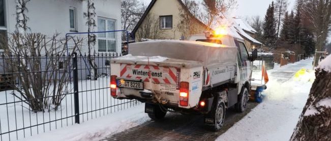 Schneeräumdienst_Winterdienst_Streudienst